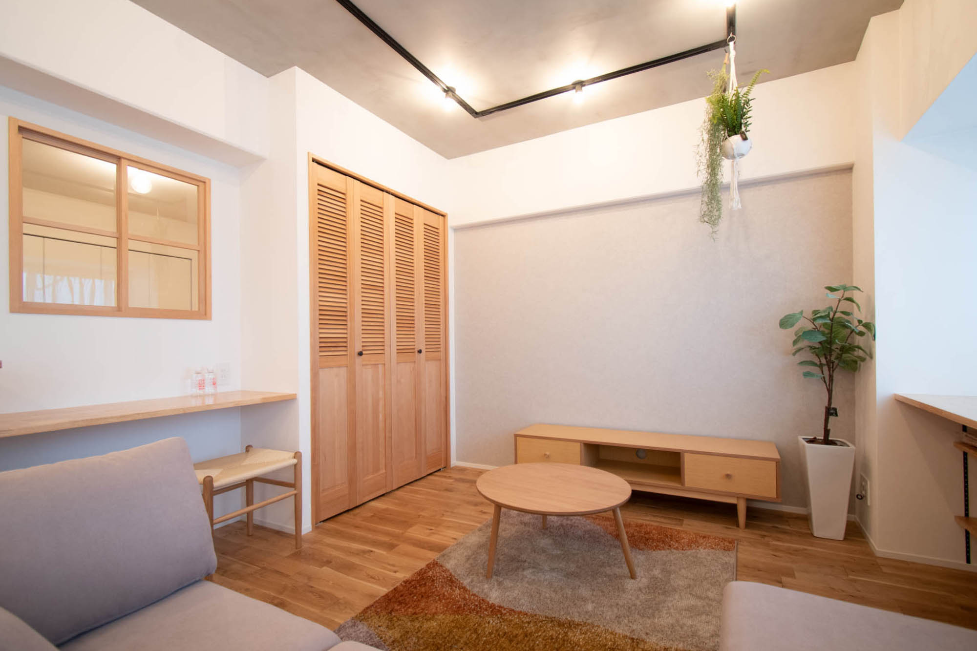 ライオンズマンション南市川｜木と木と木で。