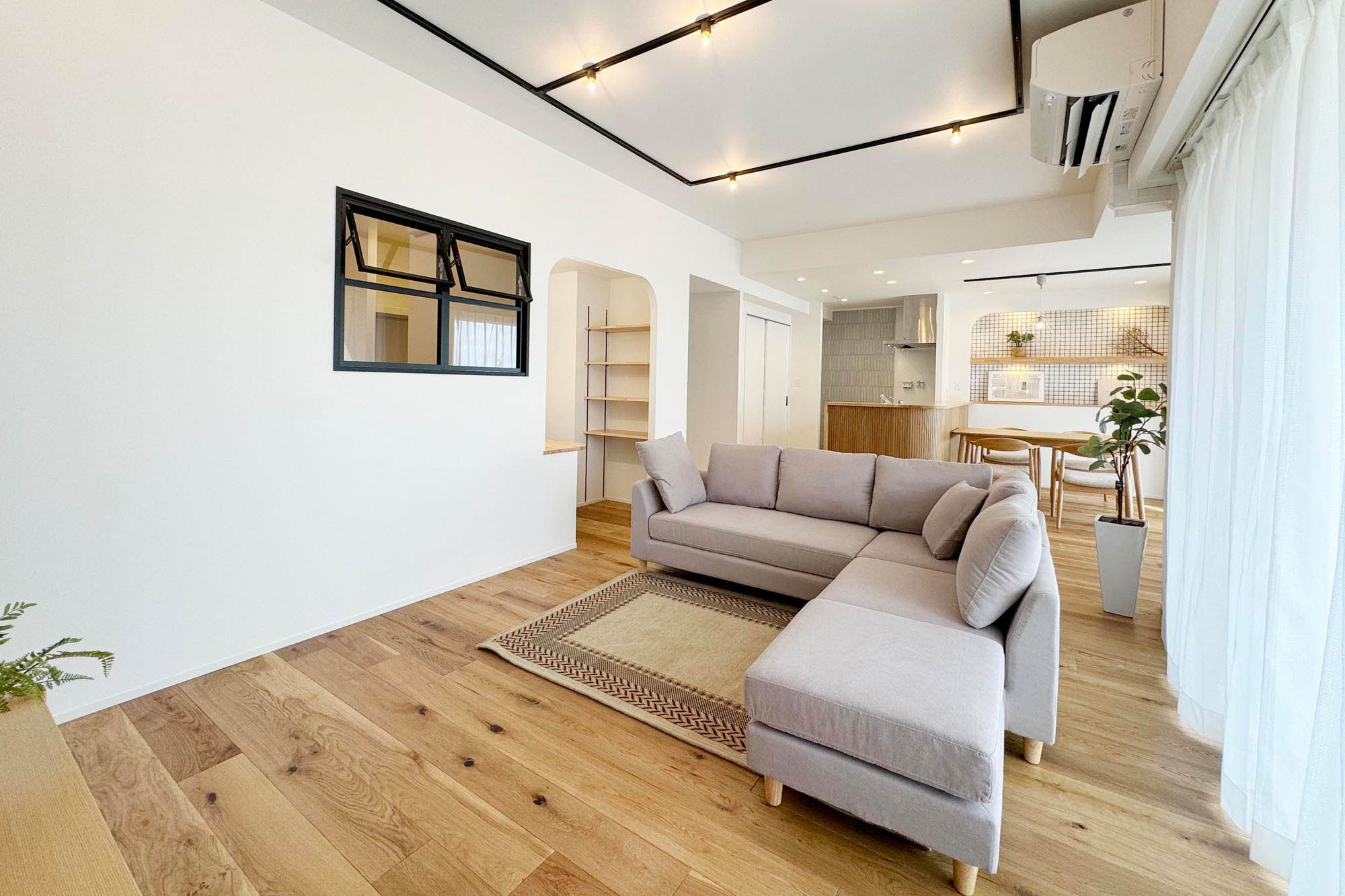 アールフォーラム新浦安B棟｜角のない暮らしでアール